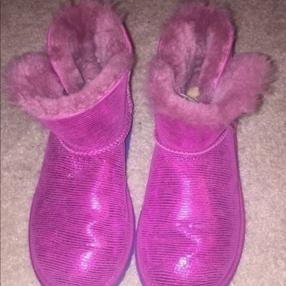 Pink uggs